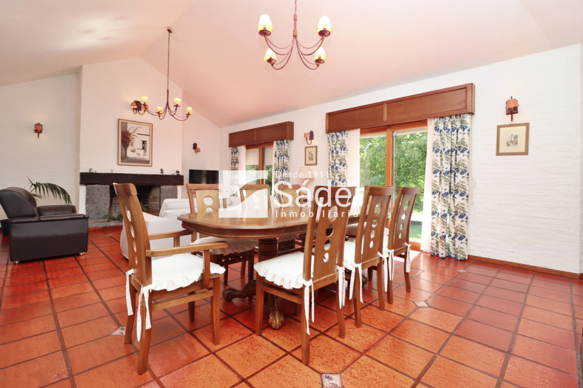 Casa ID.4624 - Hermoso Chalet en venta barrio Marly excelente entorno