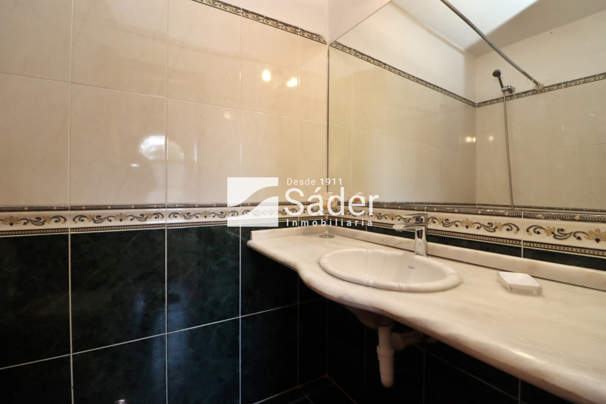 Casa ID.4624 - Hermoso Chalet en venta barrio Marly excelente entorno