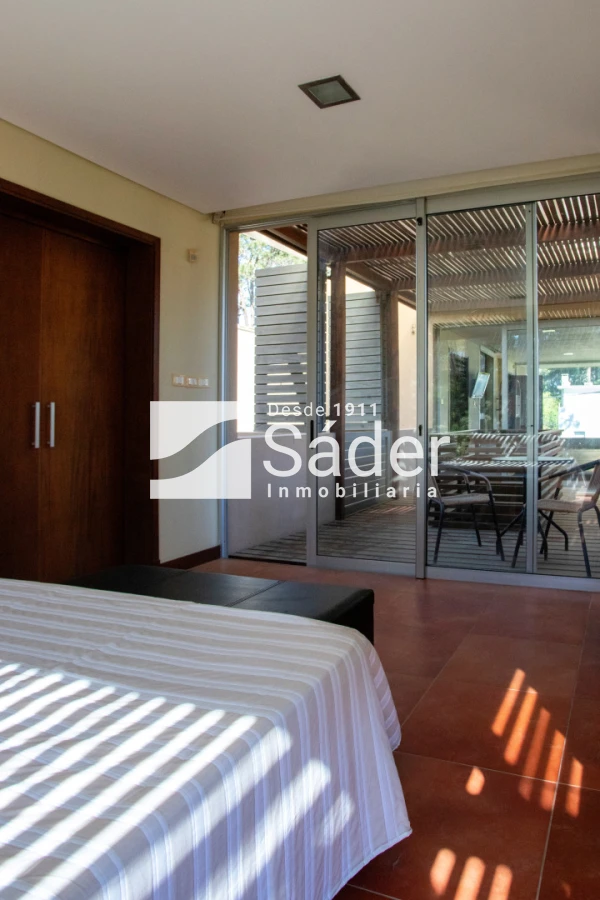 Casa ID.5283 - Casa en Montoya. 5 dormitorios y piscina