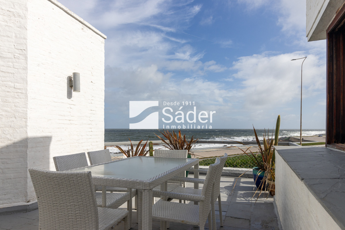 Casa ID.3709 - Casa Frente al Mar Única