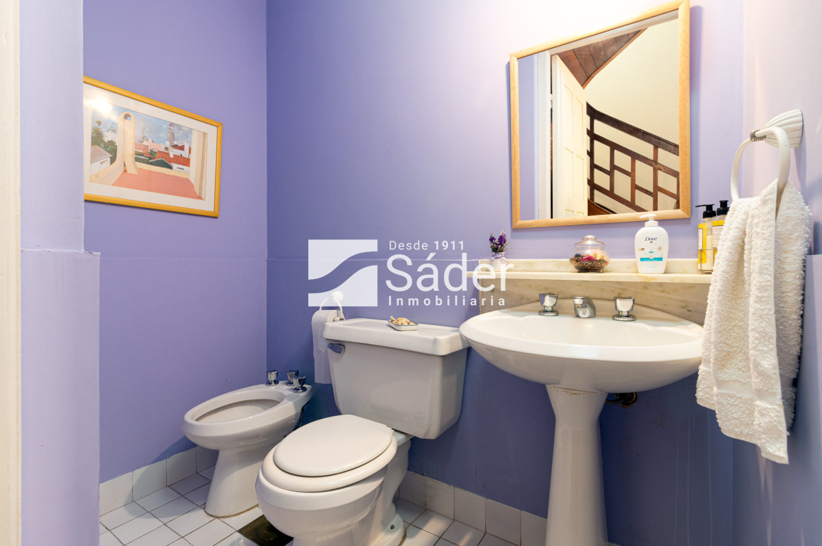 Casa ID.827 - Casa en venta y alquiler Peninsula 4 dormitorios