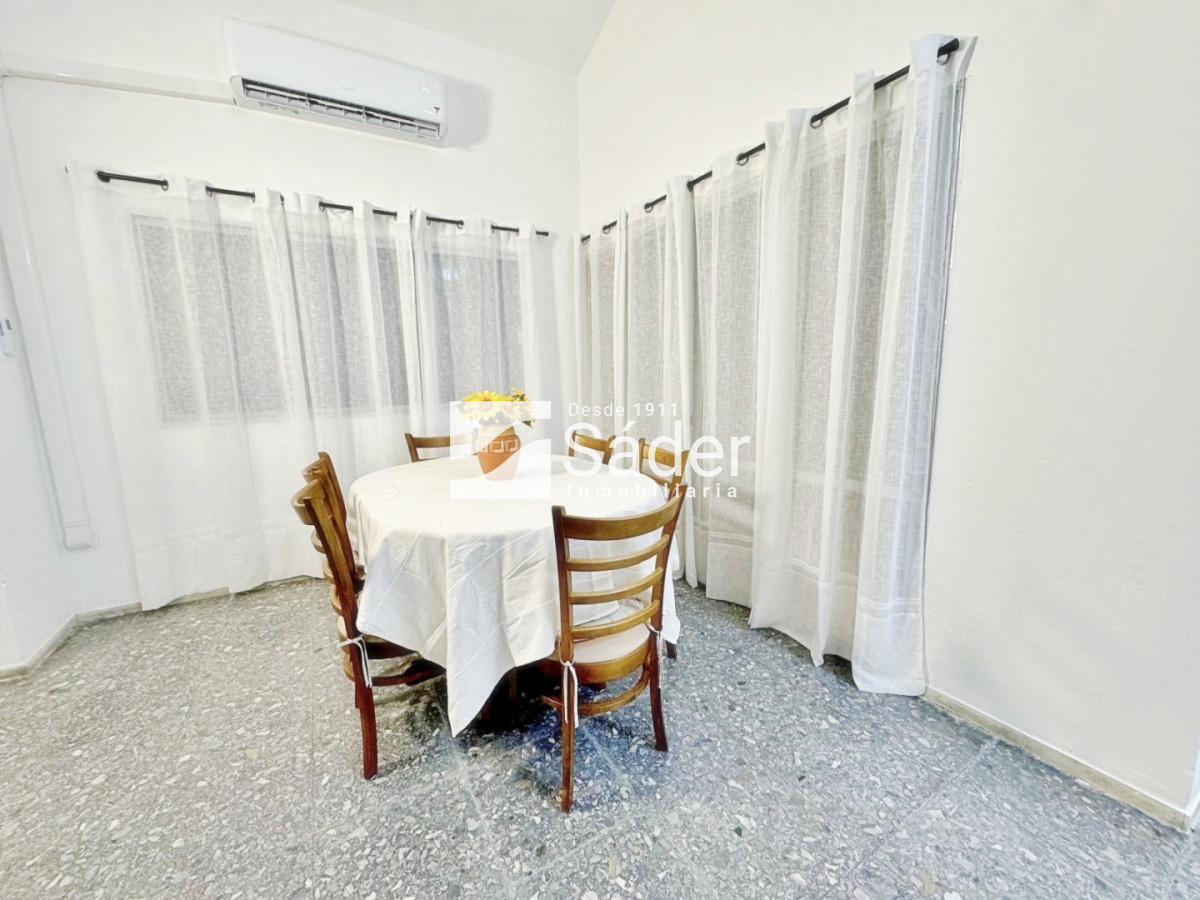 Casa ID.3730 - Alquiler Casa en Pinares 3 dormitorios y servicio. Parada 32