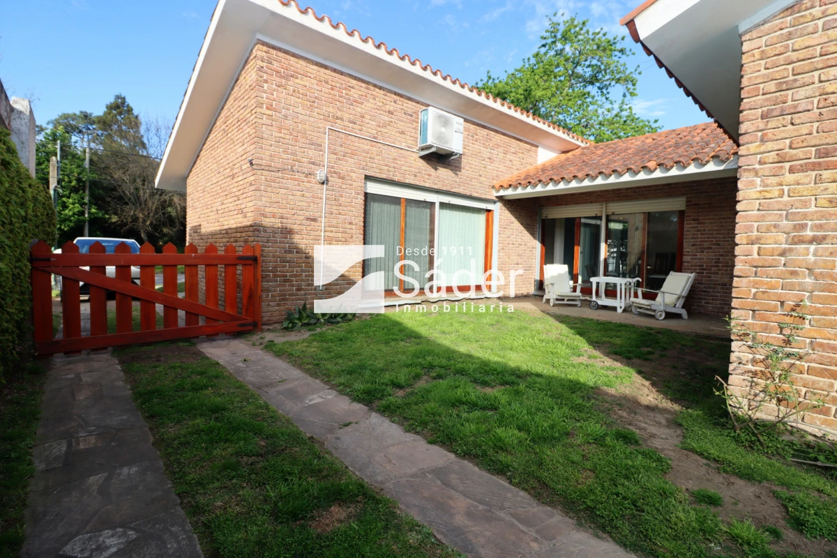 Casa ID.5308 - Casa en alquiler temporal. 4 dormitorios en Playa Mansa