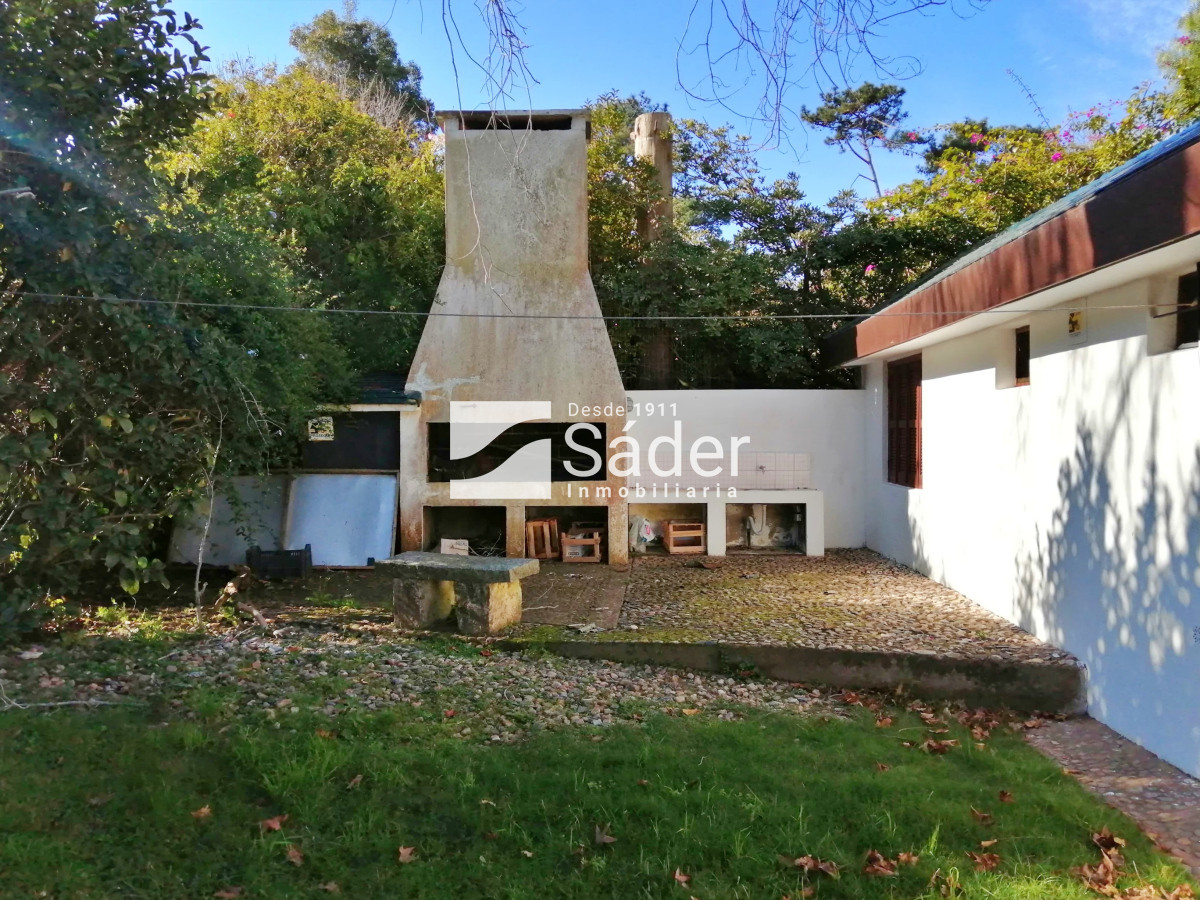 Casa ID.2429 - Casa en venta y alquiler. Pinares 2 dormitorios