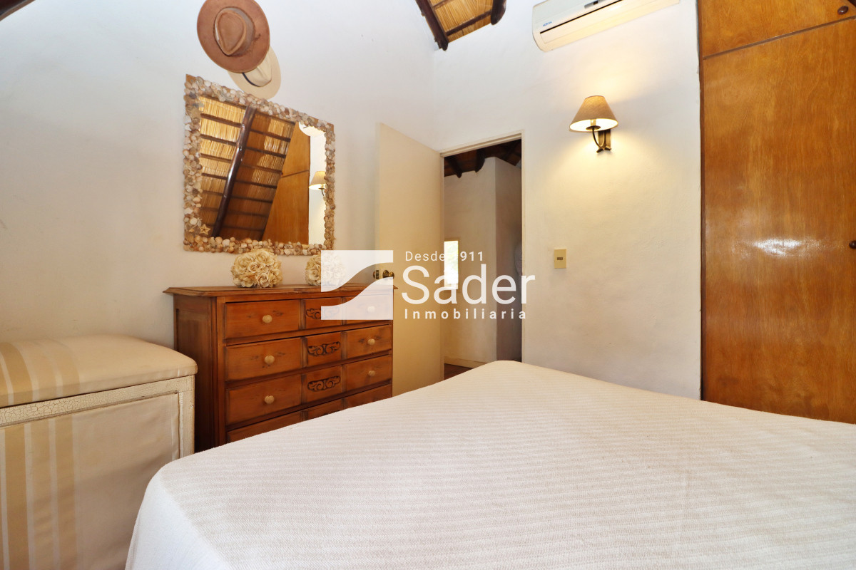 Casa ID.4043 - Quincho a 900 mts. del mar