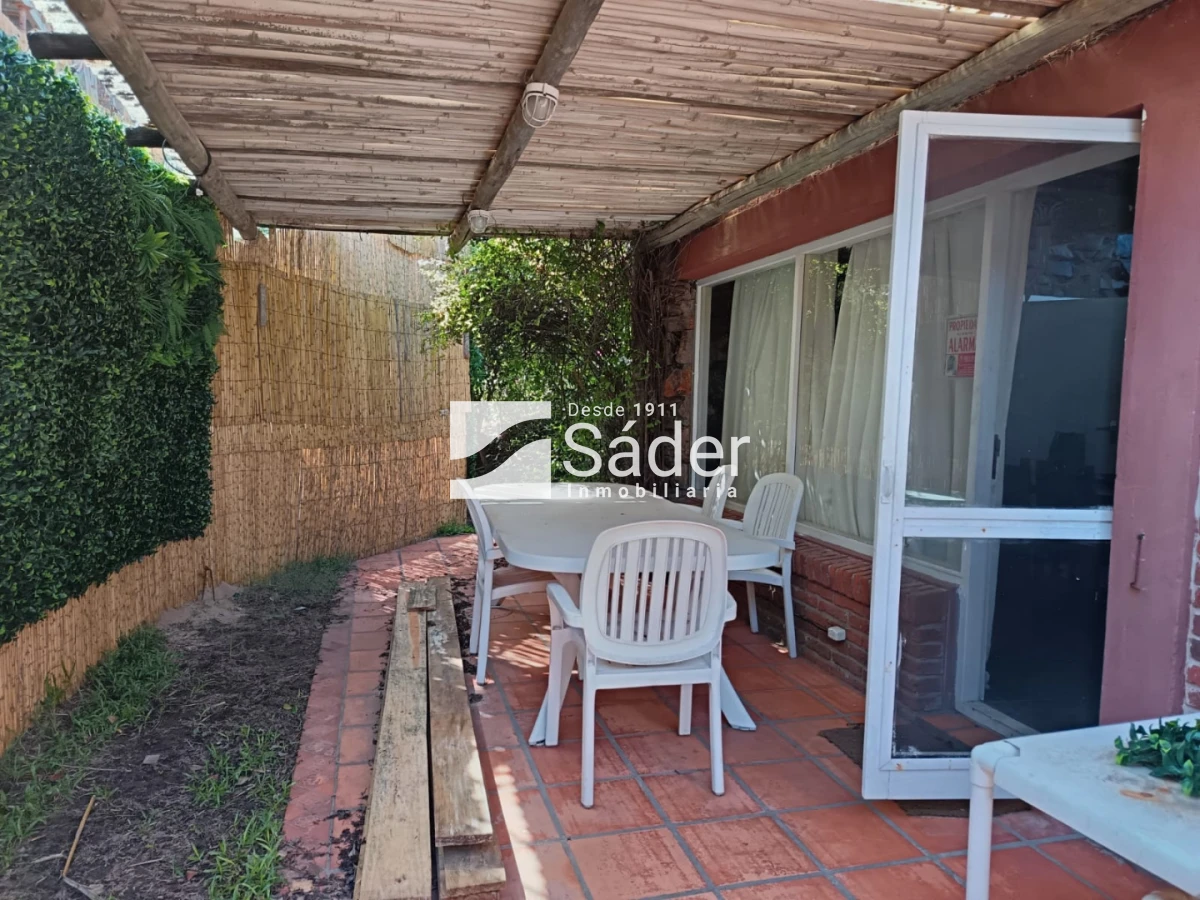 Casa ID.4546 - Casa en alquiler anual. Pinares a metros del mar