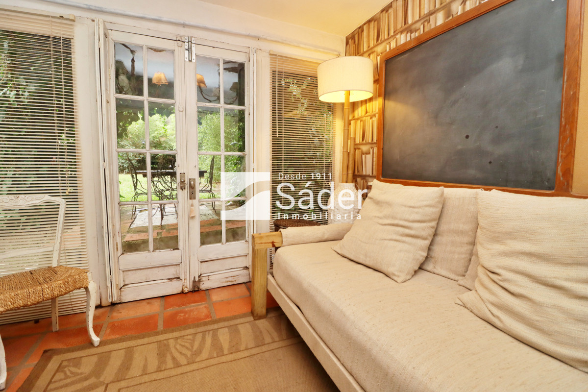 Casa ID.4043 - Quincho a 900 mts. del mar