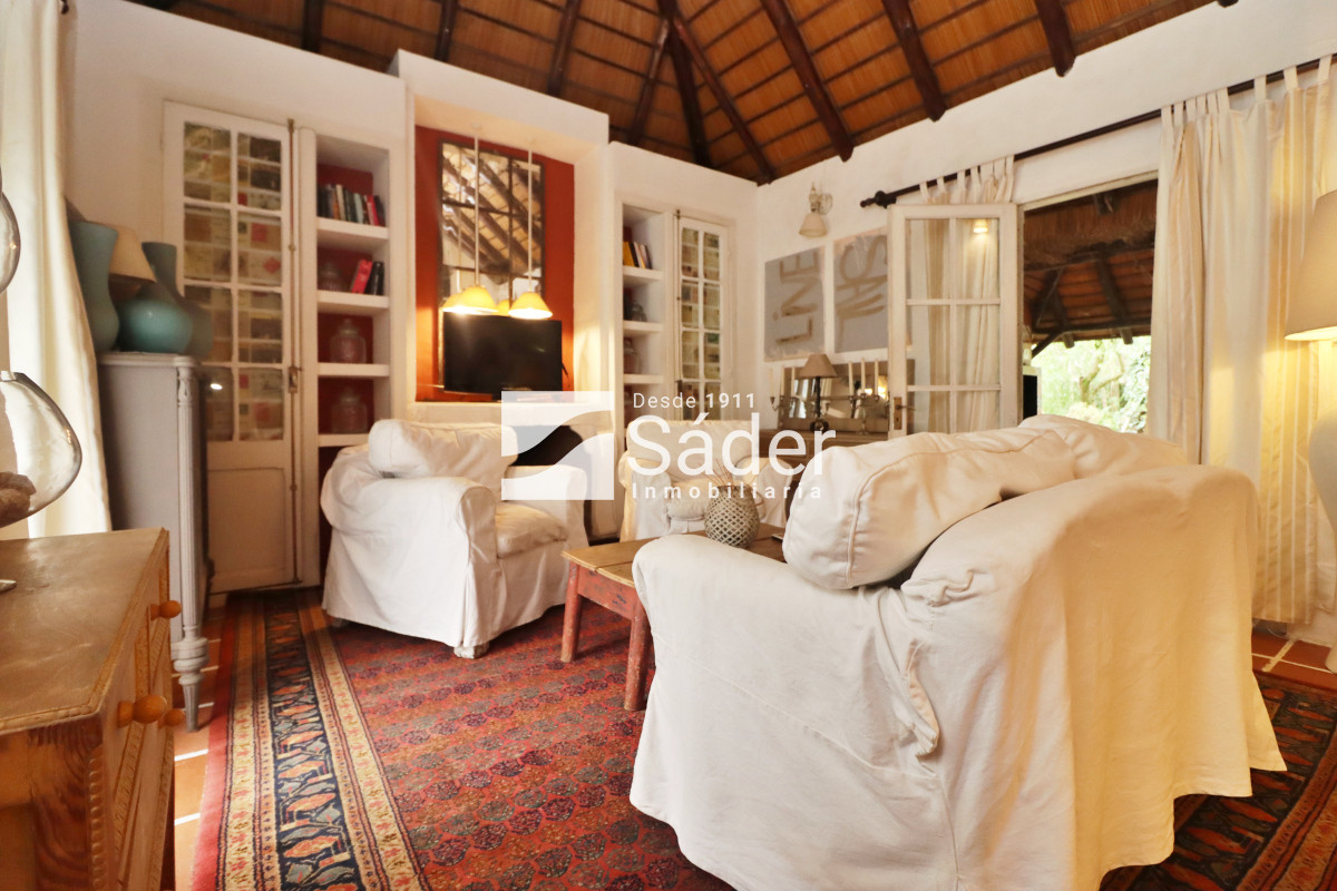 Casa ID.4043 - Quincho a 900 mts. del mar