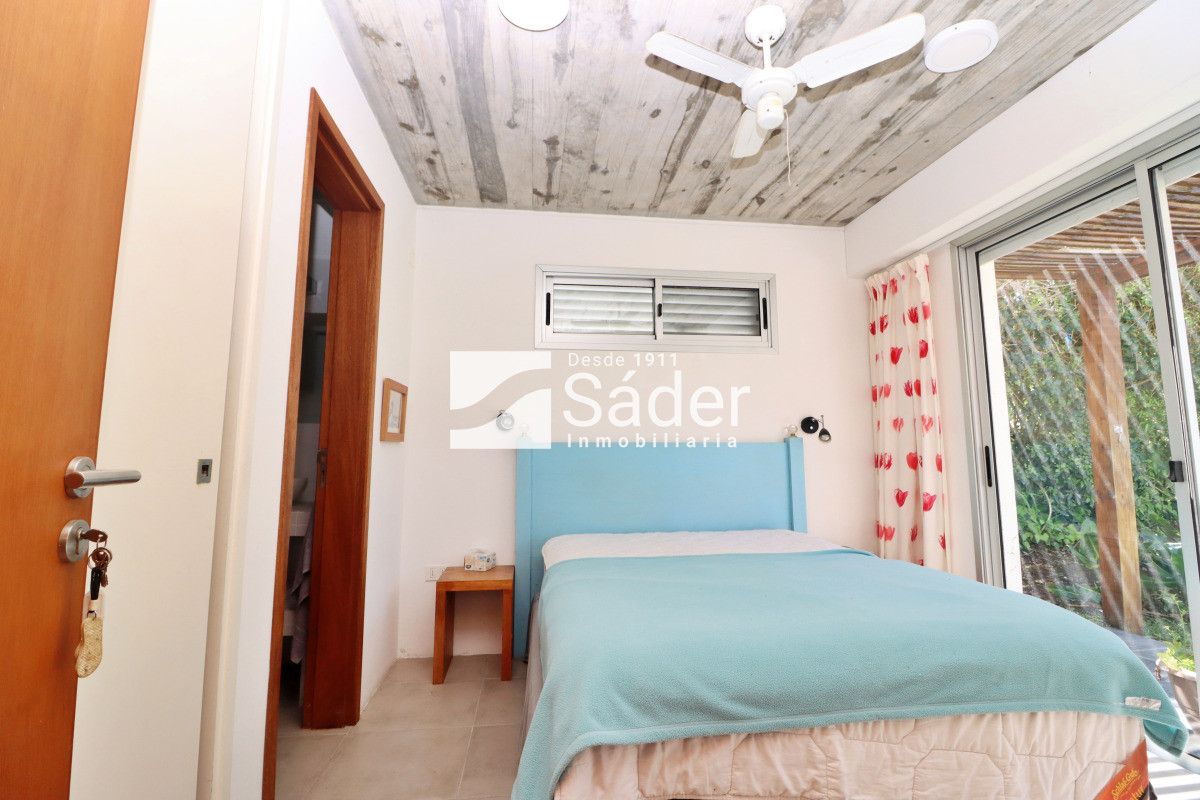 Casa ID.4437 - Casa moderna en Rincón del indio, con Piscina. 4 dorm. 