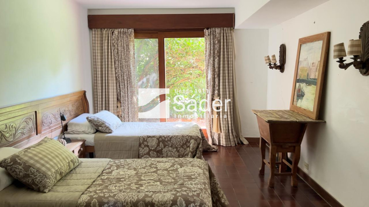 Casa ID.4339 - Chalet en San Rafael. 10 personas