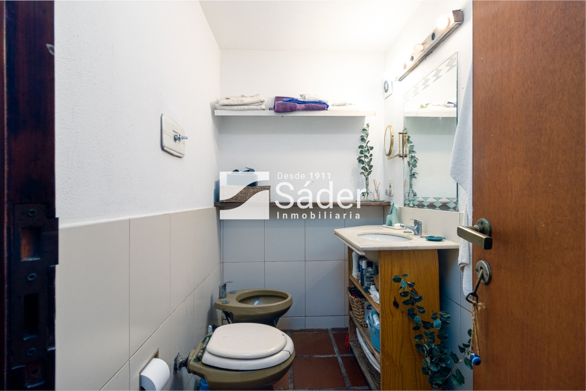 Casa ID.2888 - Casa en venta Lugano 5 dormitorios 
