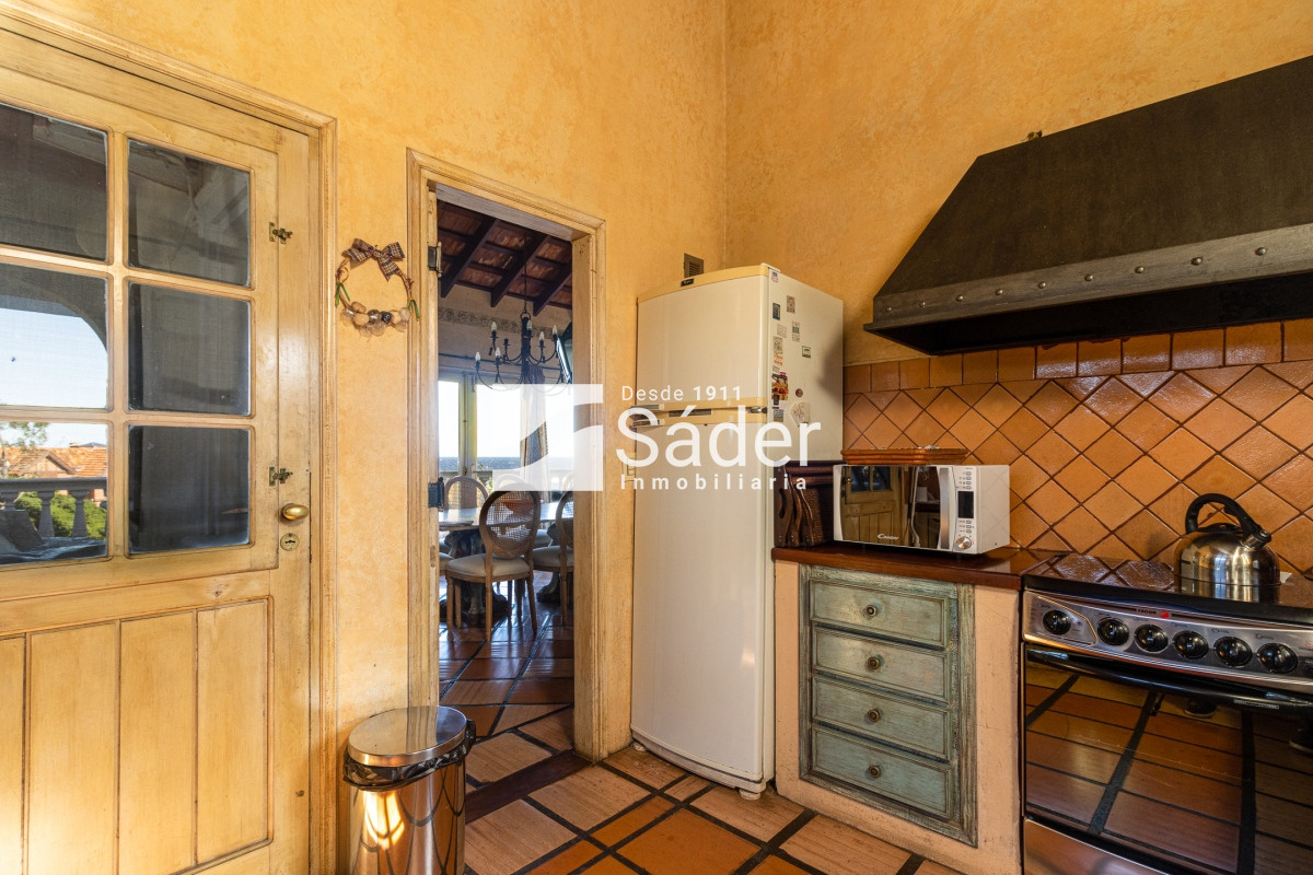 Casa ID.2894 - Casa en venta Pinares 3 dormitorios