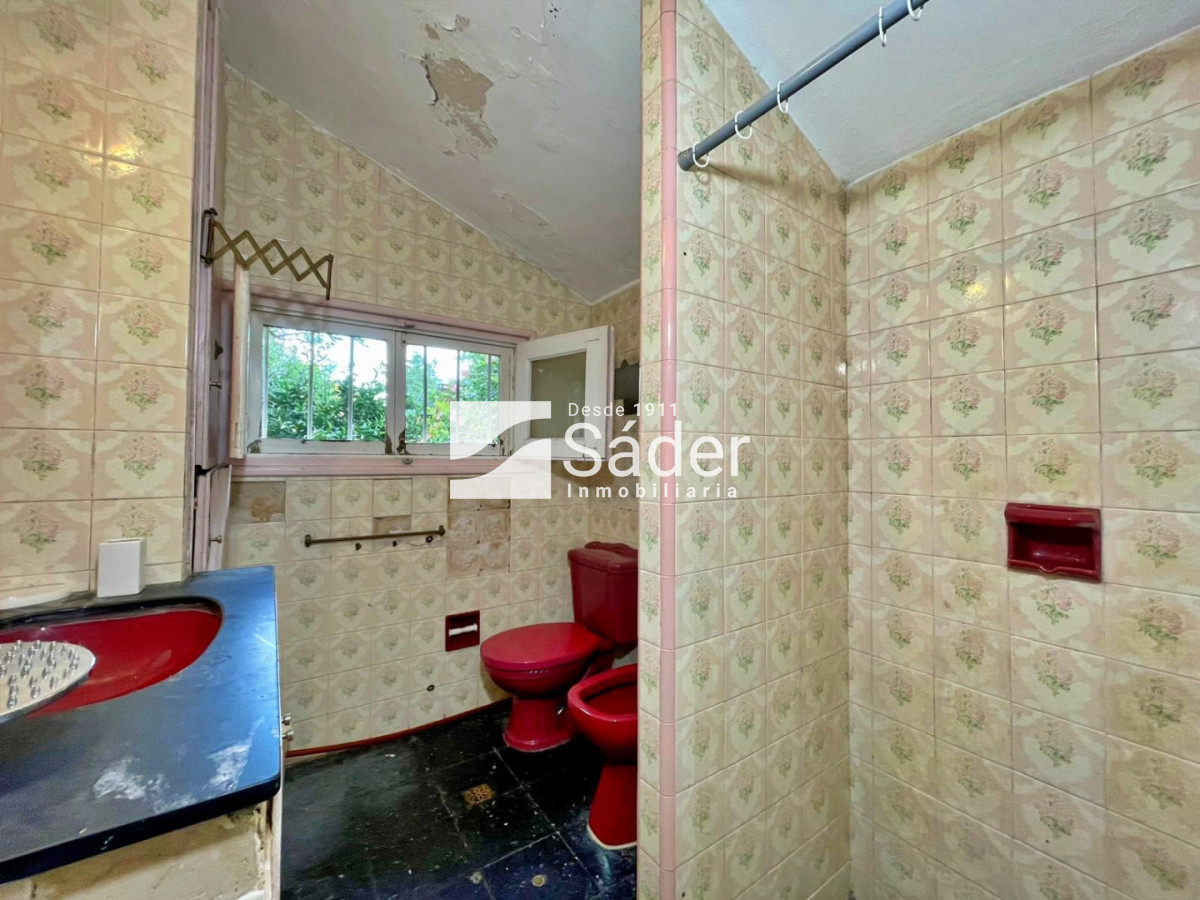 Casa ID.4852 - Una propiedad con historia y carácter, en una ubicación privilegiada de Playa Mansa