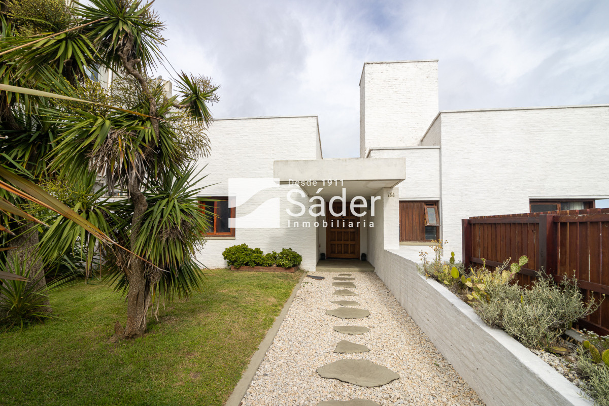 Casa ID.3709 - Casa Frente al Mar Única