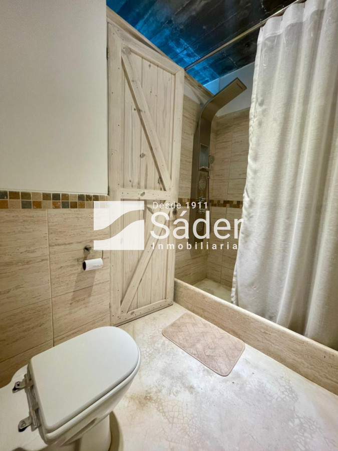 Casa ID.4604 - Casa en Rincón del Indio, alquiler y venta. 3 Suites, Amplio Jardín, Piscina y Parrillero 