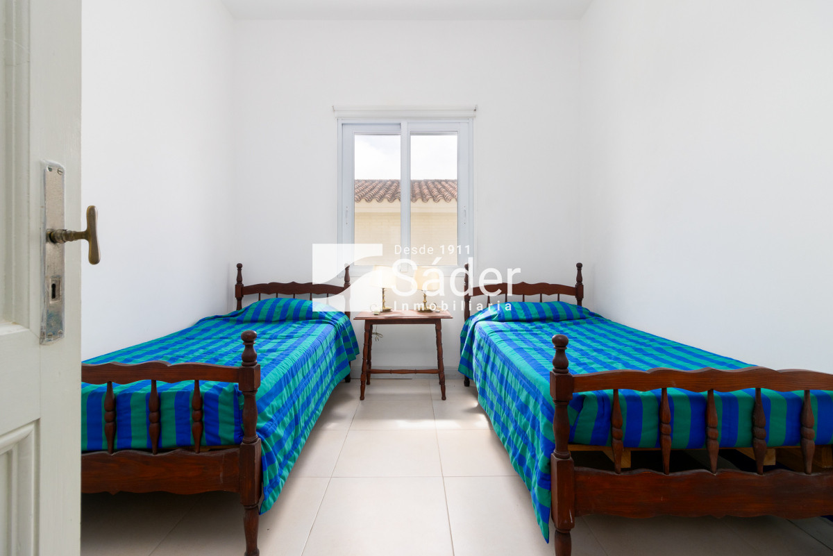 Casa ID.827 - Casa en venta y alquiler Peninsula 4 dormitorios