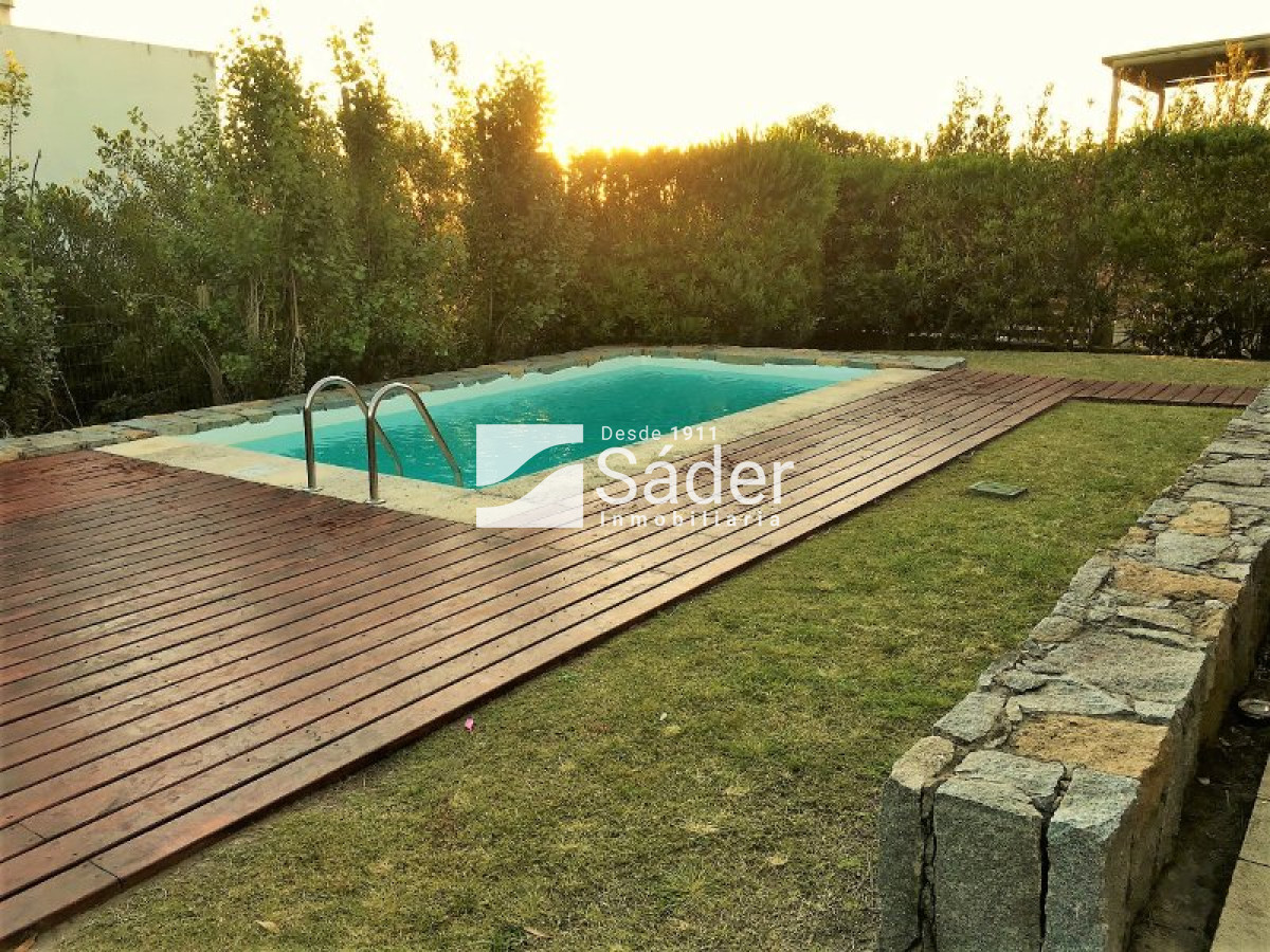 Casa ID.2024 - Casa en venta y alquiler de temporada. El Chorro 5 dormitorios o mas
