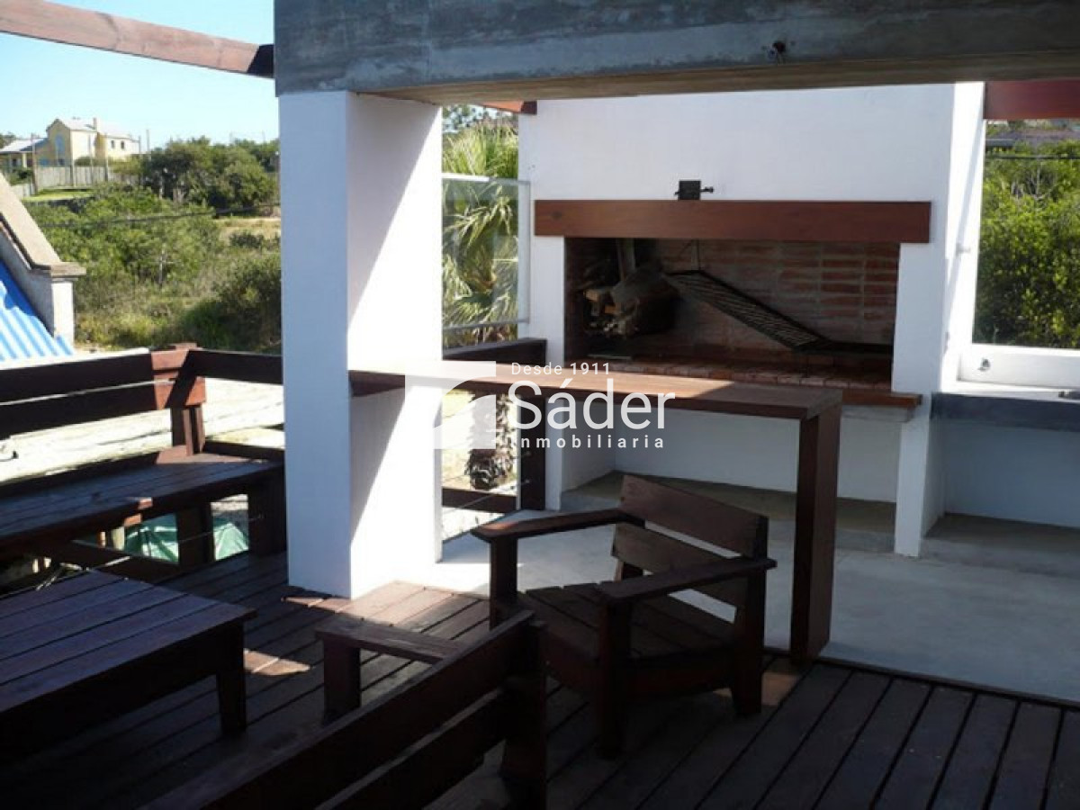Casa ID.2024 - Casa en venta y alquiler de temporada. El Chorro 5 dormitorios o mas