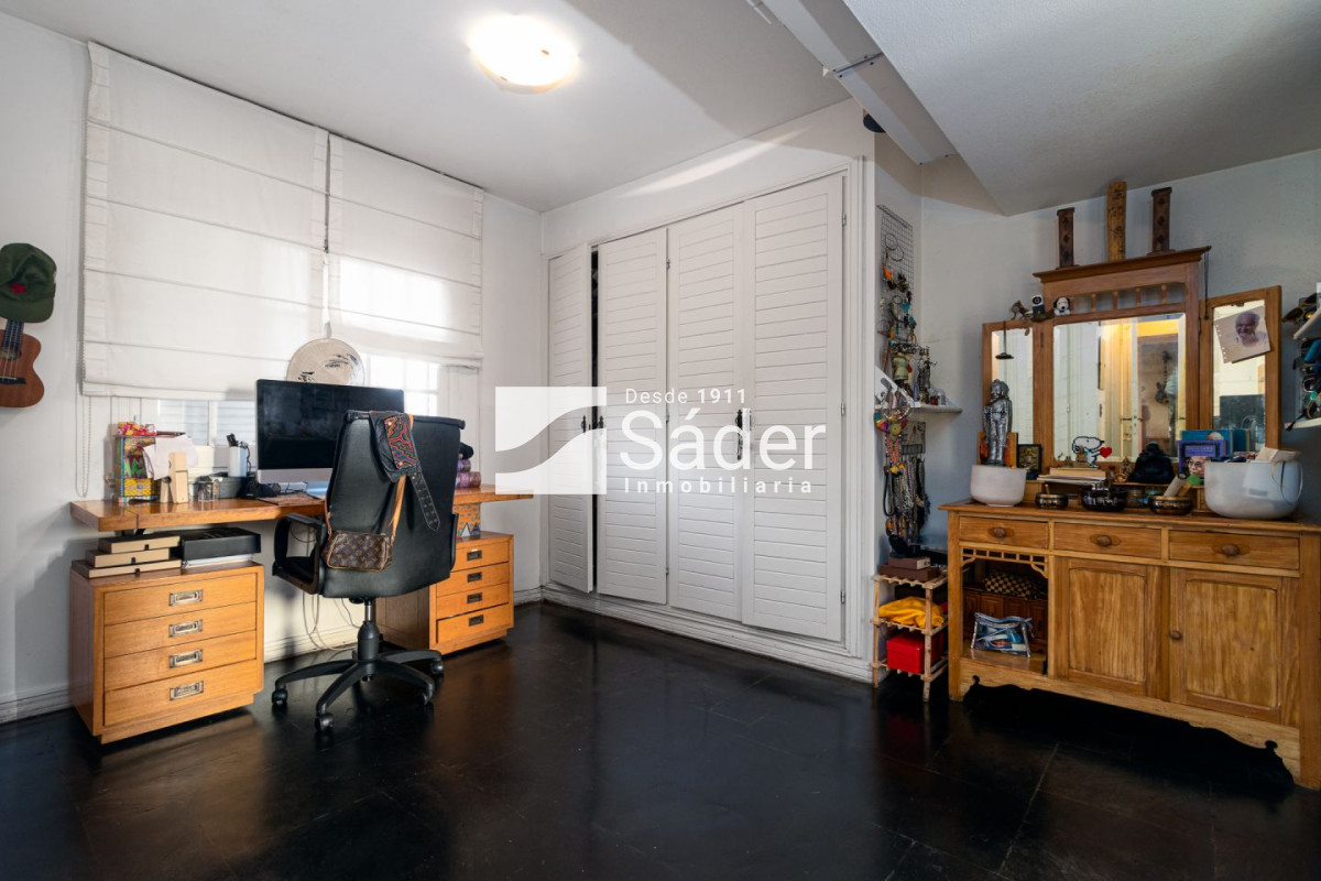 Casa ID.3387 - Casa en venta Playa Mansa 6 dormitorios