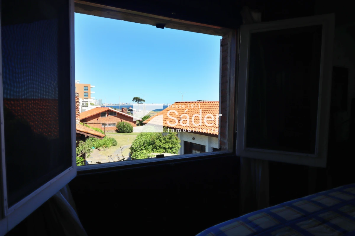 Casa ID.4546 - Casa en alquiler anual. Pinares a metros del mar