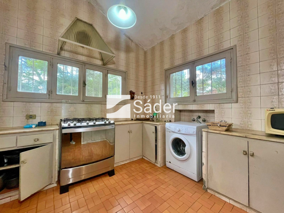 Casa ID.4852 - Una propiedad con historia y carácter, en una ubicación privilegiada de Playa Mansa