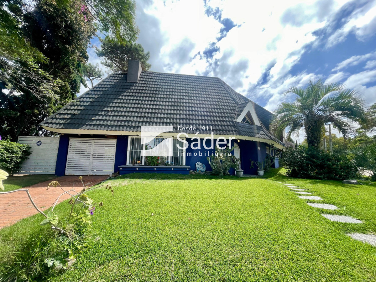 Casa ID.4774 - Muy linda casa en San Rafael Pda. 11, ideal para familias