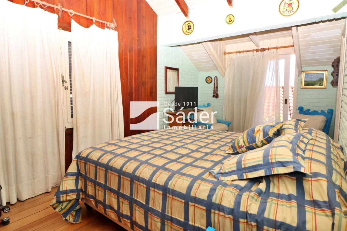 Casa ID.4546 - Casa en alquiler anual. Pinares a metros del mar