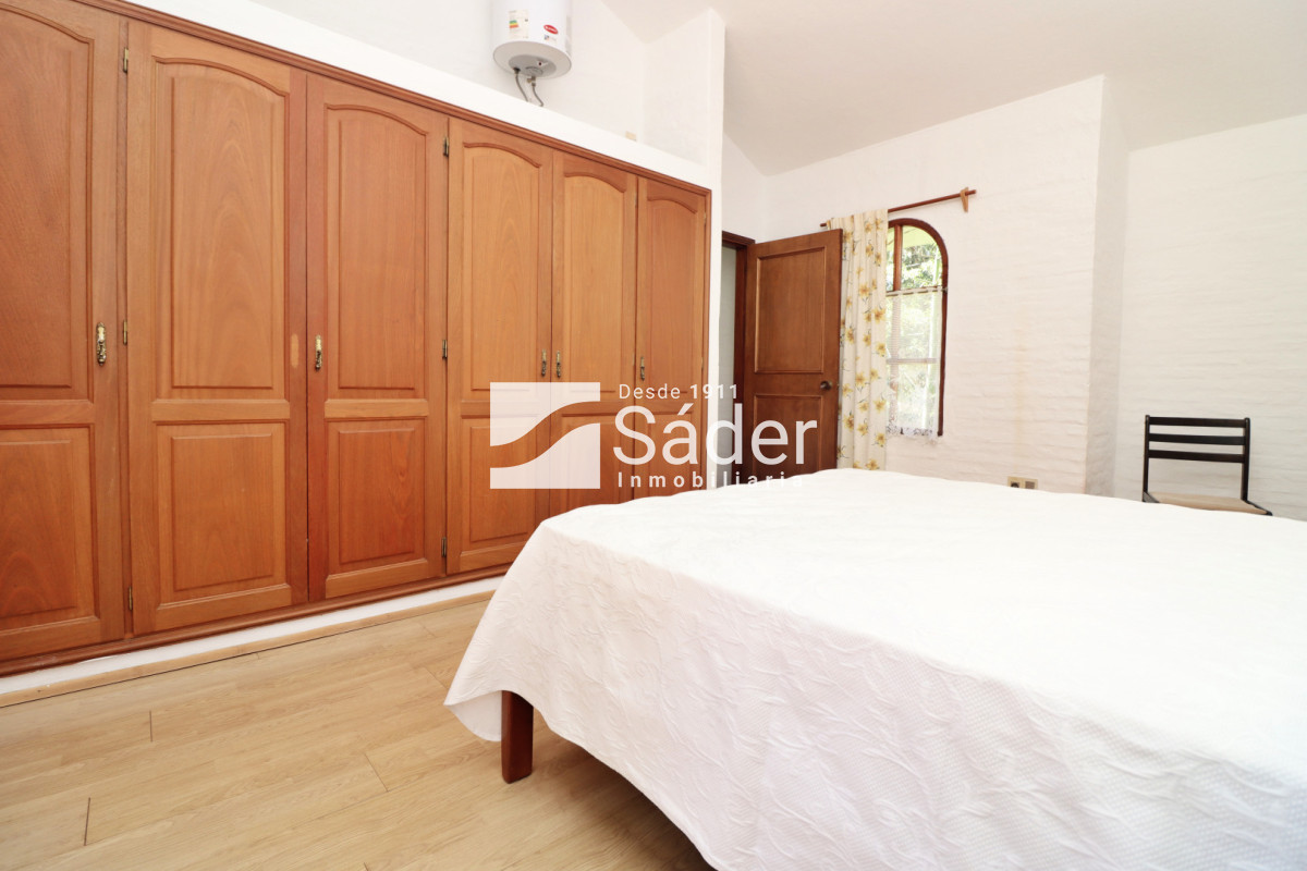 Casa ID.4624 - Hermoso Chalet en venta barrio Marly excelente entorno