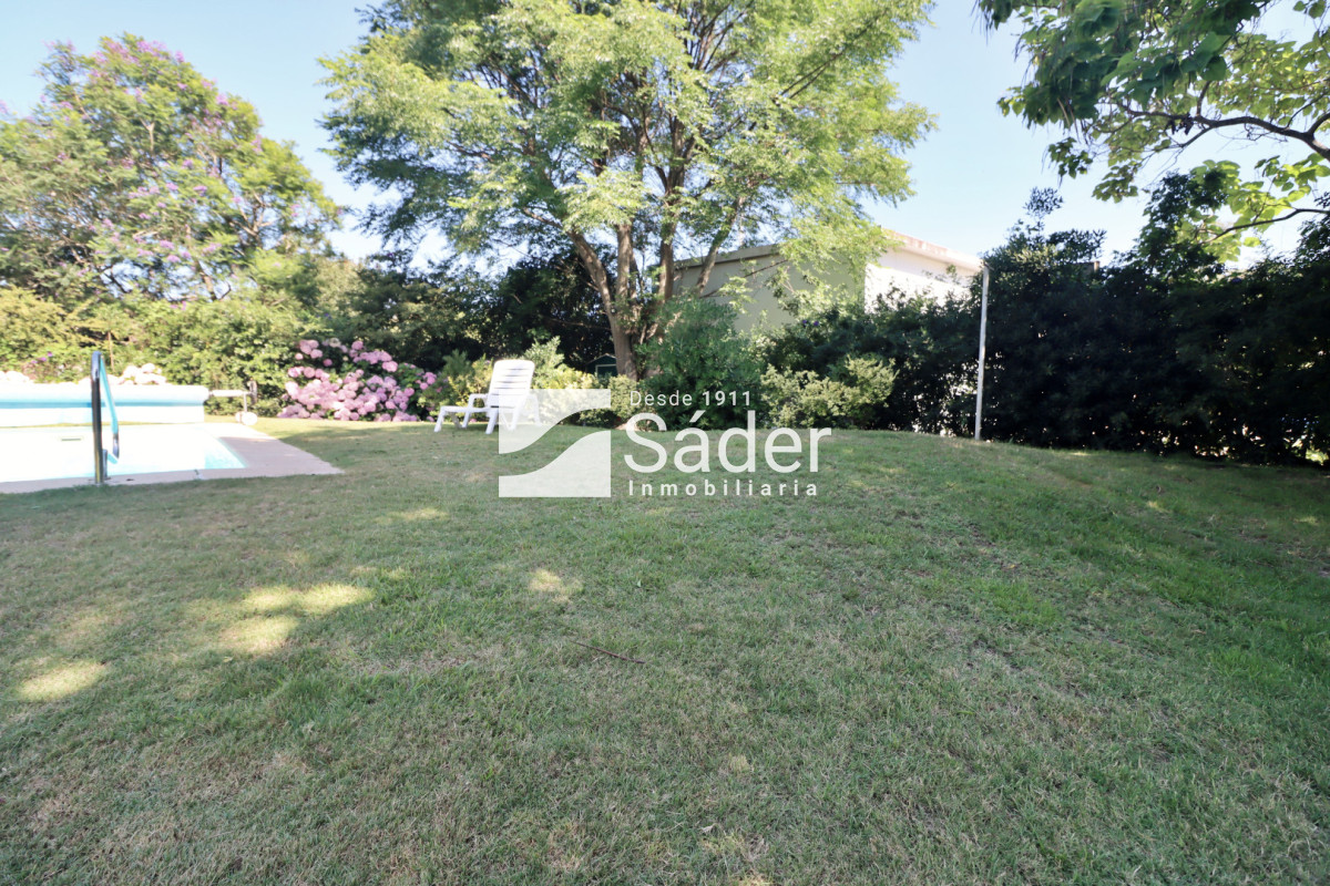 Casa ID.4624 - Hermoso Chalet en venta barrio Marly excelente entorno