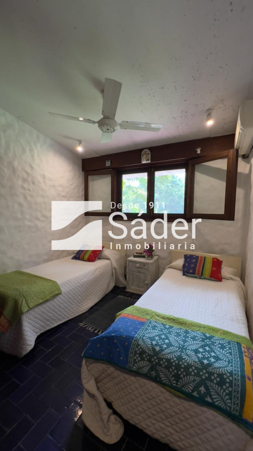 Casa ID.4339 - Chalet en San Rafael. 10 personas