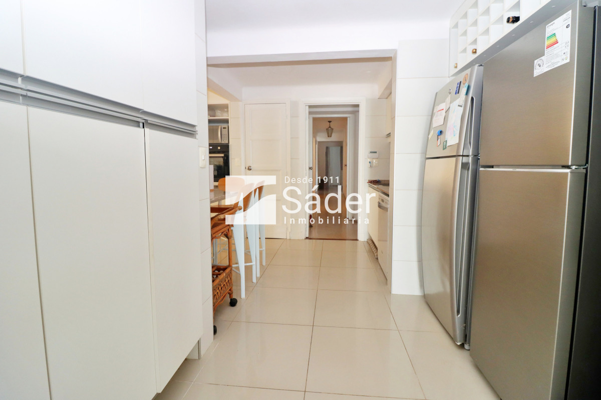 Casa ID.4364 - Casa en peninsula, primera linea frente al mar