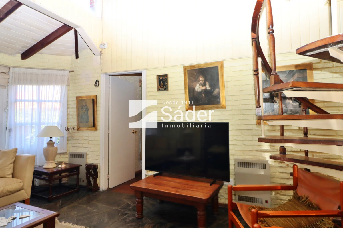 Casa ID.4546 - Casa en alquiler anual. Pinares a metros del mar