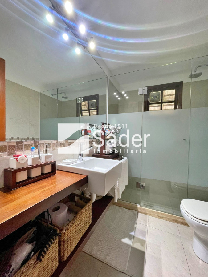 Casa ID.2389 - Casa en venta y alquiler Pinares 3 dormitorios