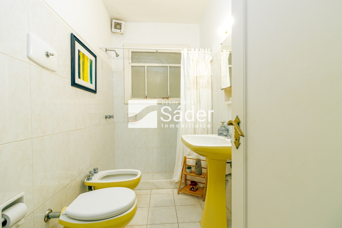Casa ID.3134 - Casa en venta Barrio Cantegril 5 dormitorios o mas