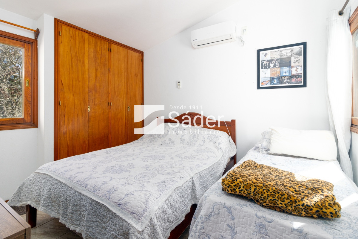 Casa ID.3179 - Casa en venta Pinares 3 dormitorios