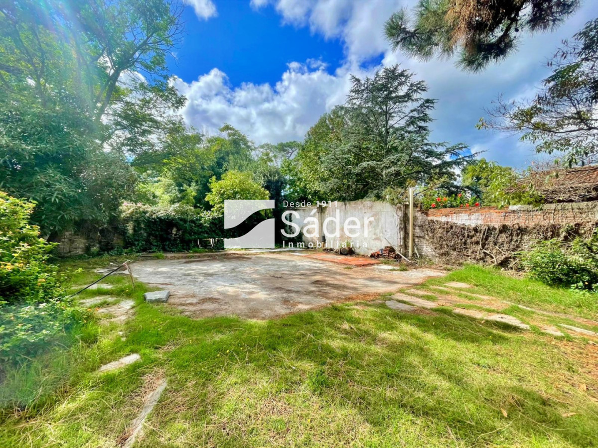 Casa ID.4852 - Una propiedad con historia y carácter, en una ubicación privilegiada de Playa Mansa