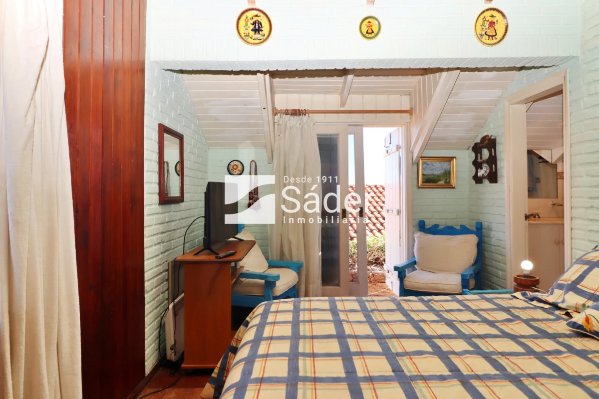 Casa ID.4546 - Casa en alquiler anual. Pinares a metros del mar