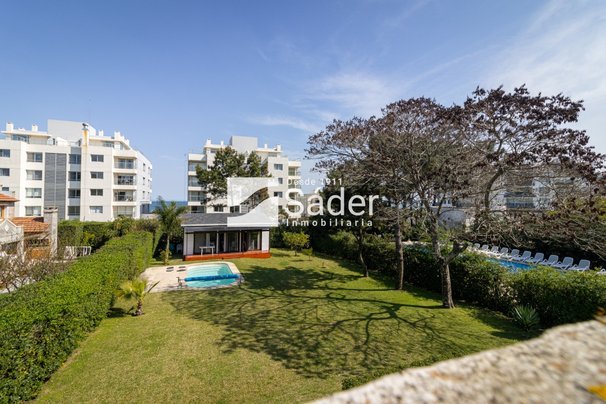 Casa ID.3179 - Casa en venta Pinares 3 dormitorios