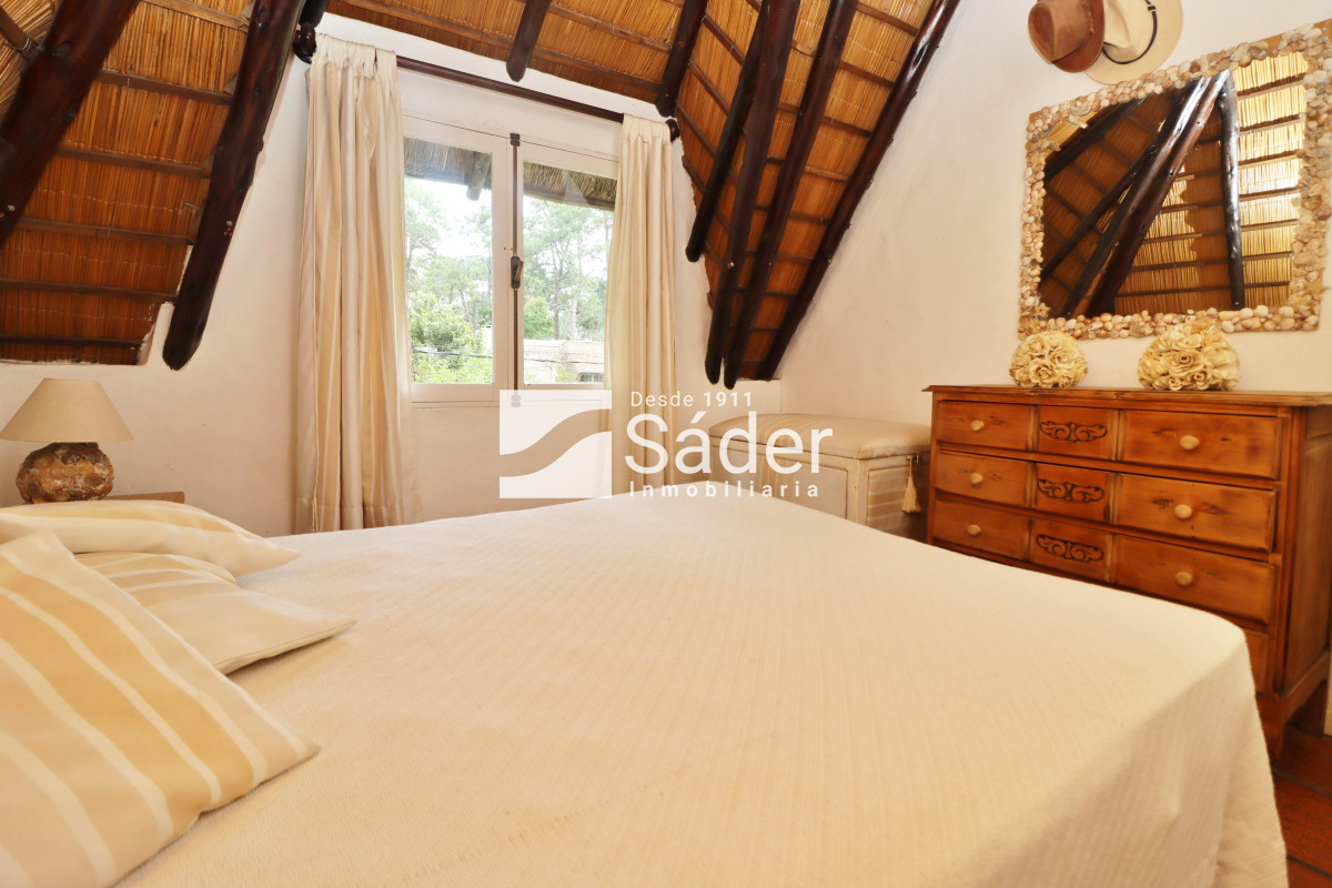 Casa ID.4043 - Quincho a 900 mts. del mar