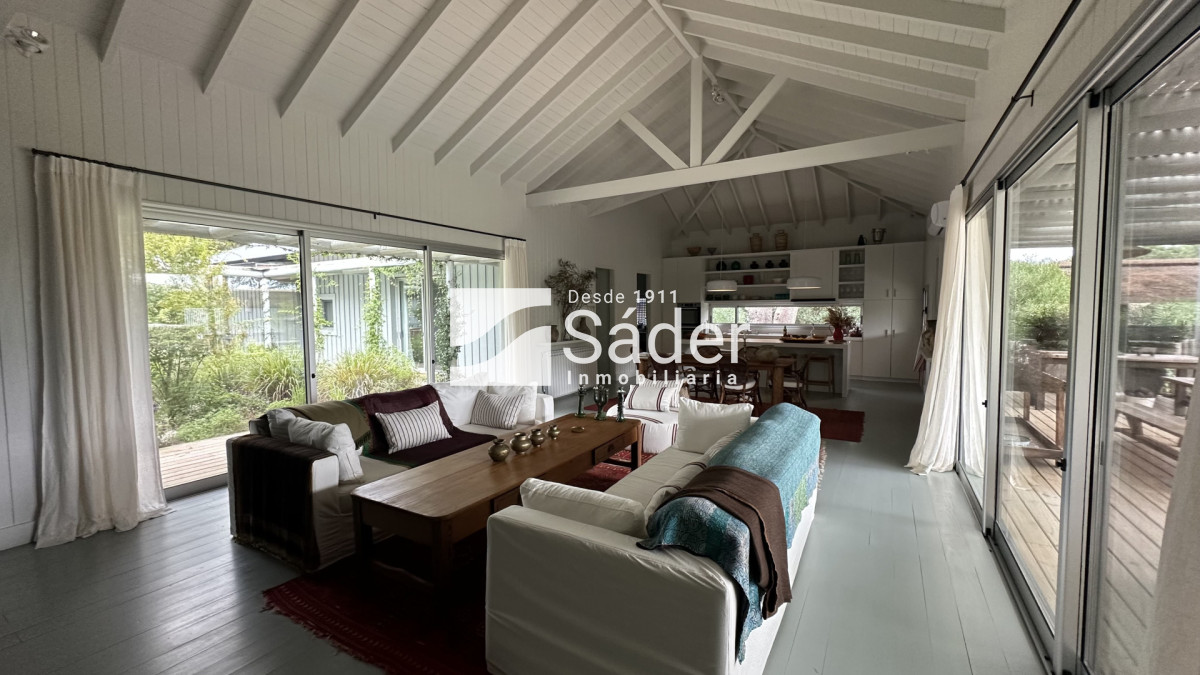 Casa ID.4896 - La Oriental