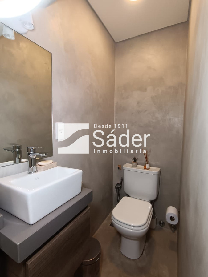 Casa ID.4973 - Excelente casa en Pinares. 3 suites, piscina y parrillero 