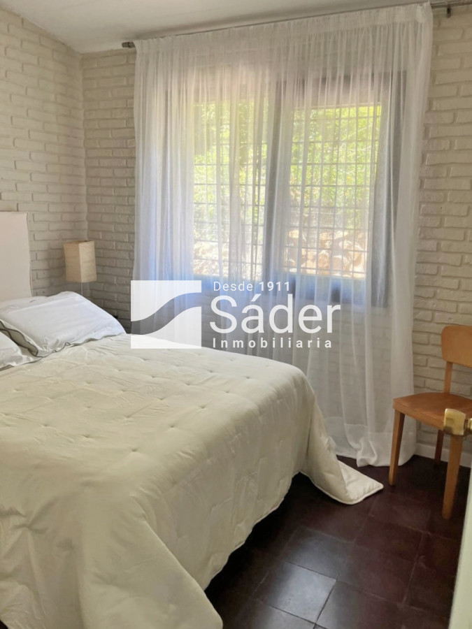 Casa ID.4200 - Casa en alquiler. 3 dormitorios. Pinares