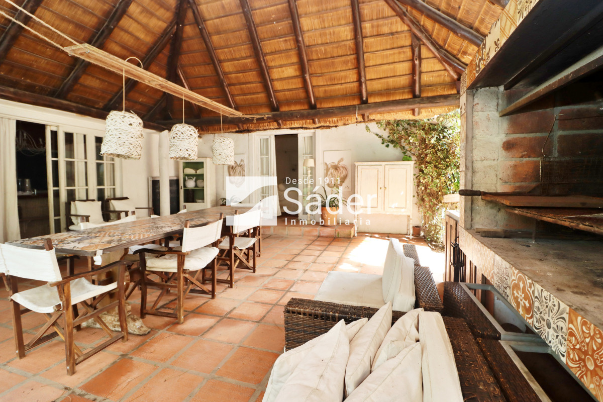 Casa ID.4043 - Quincho a 900 mts. del mar