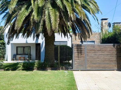 Casa en venta Balneario Buenos Aires 3 dormitorios