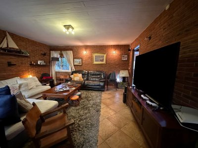 Casa en venta 4 dormitorios en Pda 23 de Playa Mansa