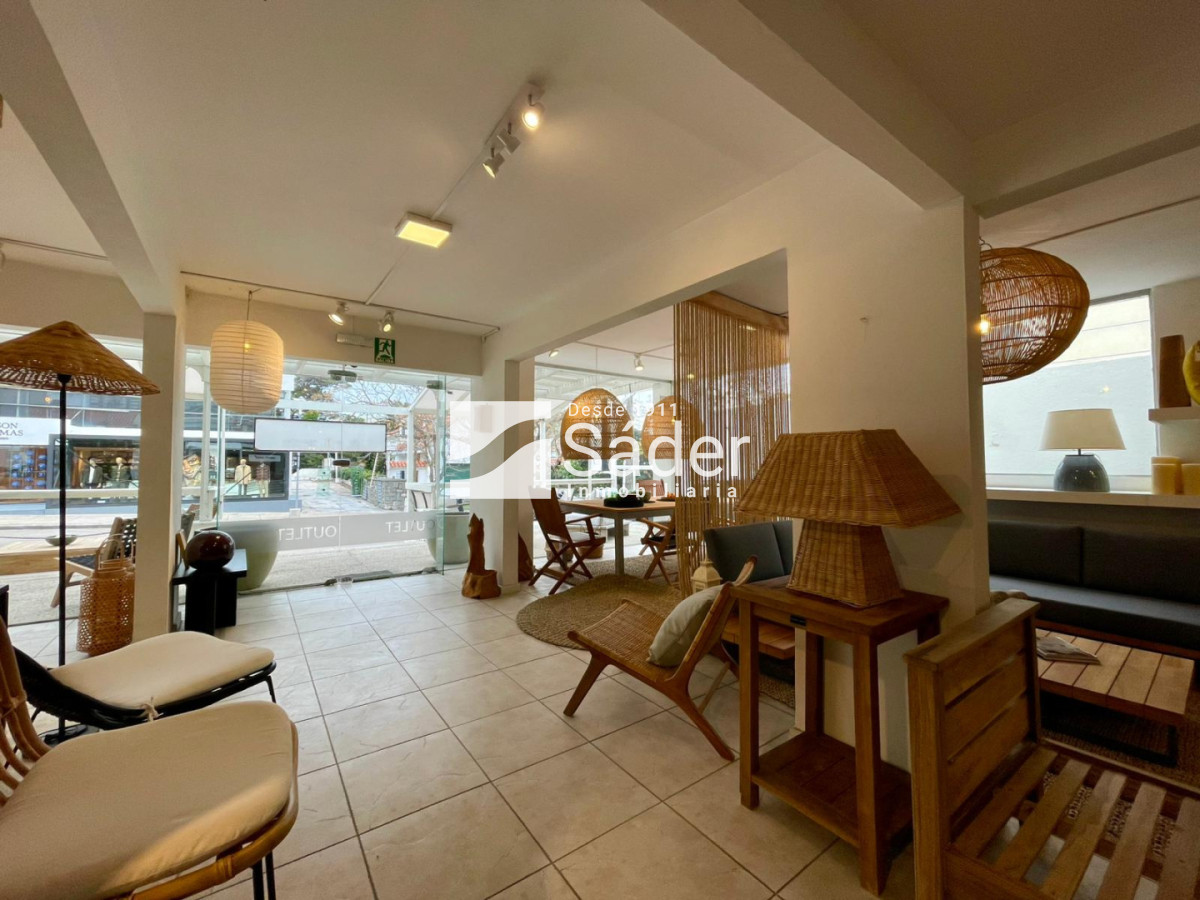 Local Comercial ID.5001 - Local comercial en calle 27 y 20