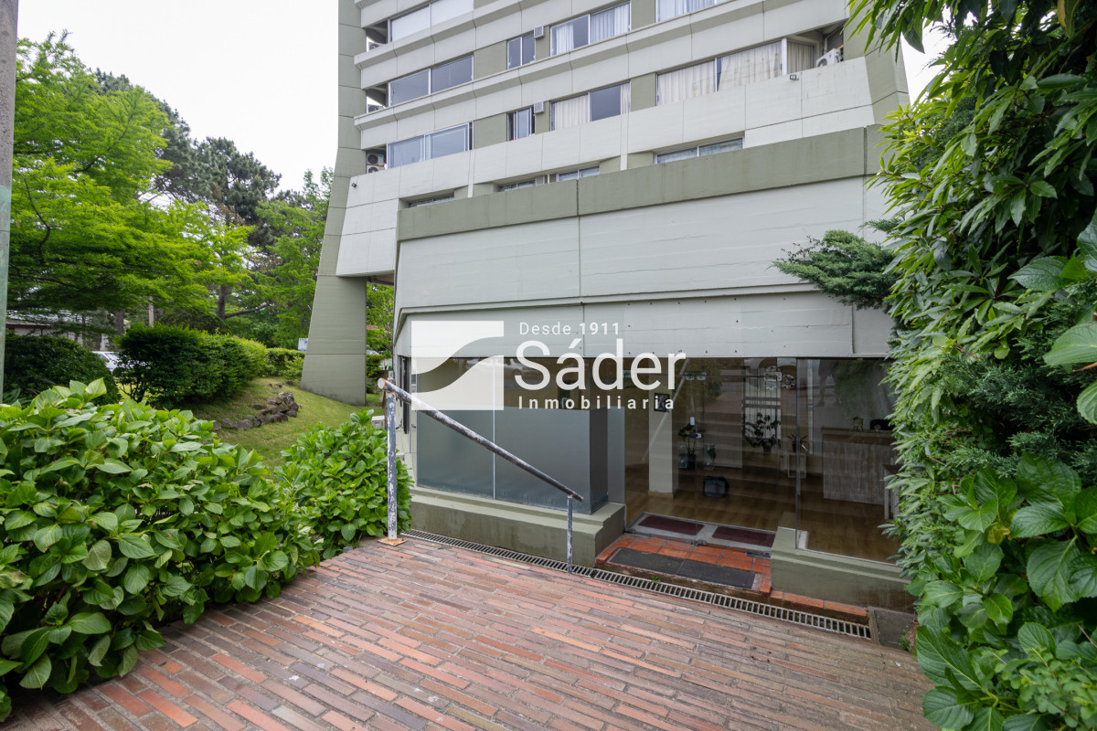 Local Comercial ID.3578 - Local Comercial en Av. Roosevelt