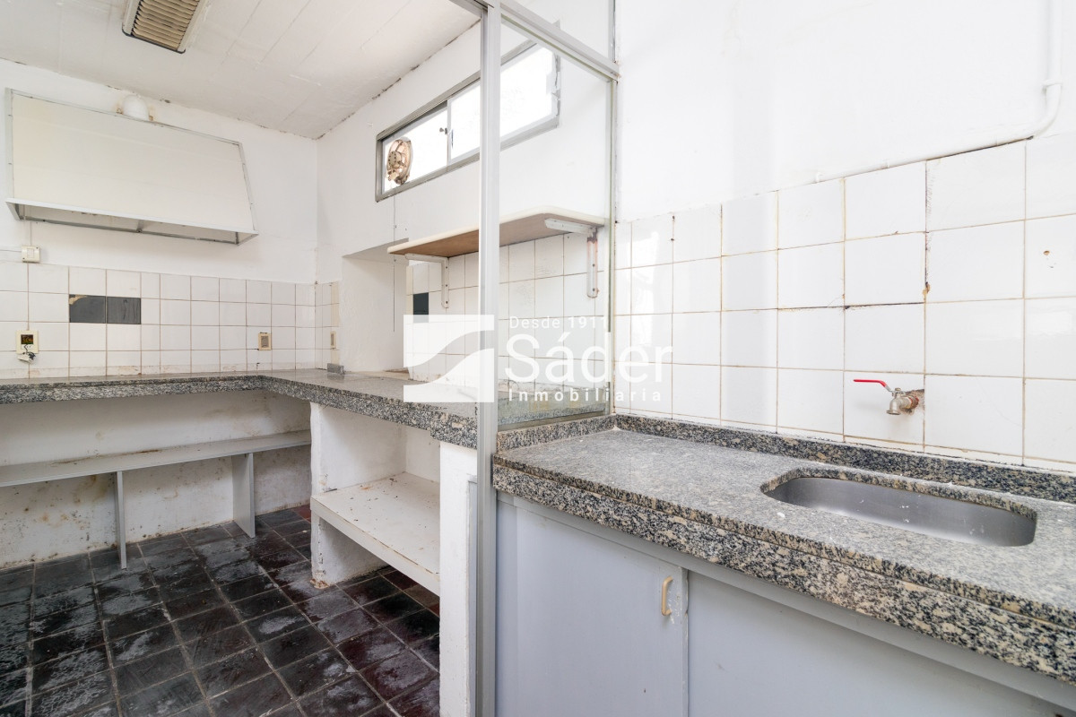 Local Comercial ID.3494 - Local comercial en el centro de Maldonado