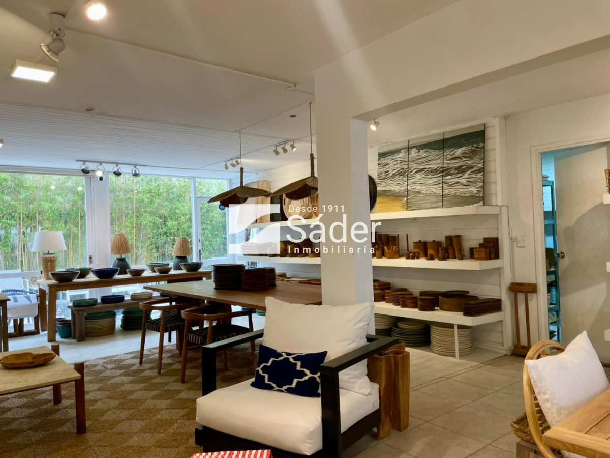 Local Comercial ID.5001 - Local comercial en calle 27 y 20
