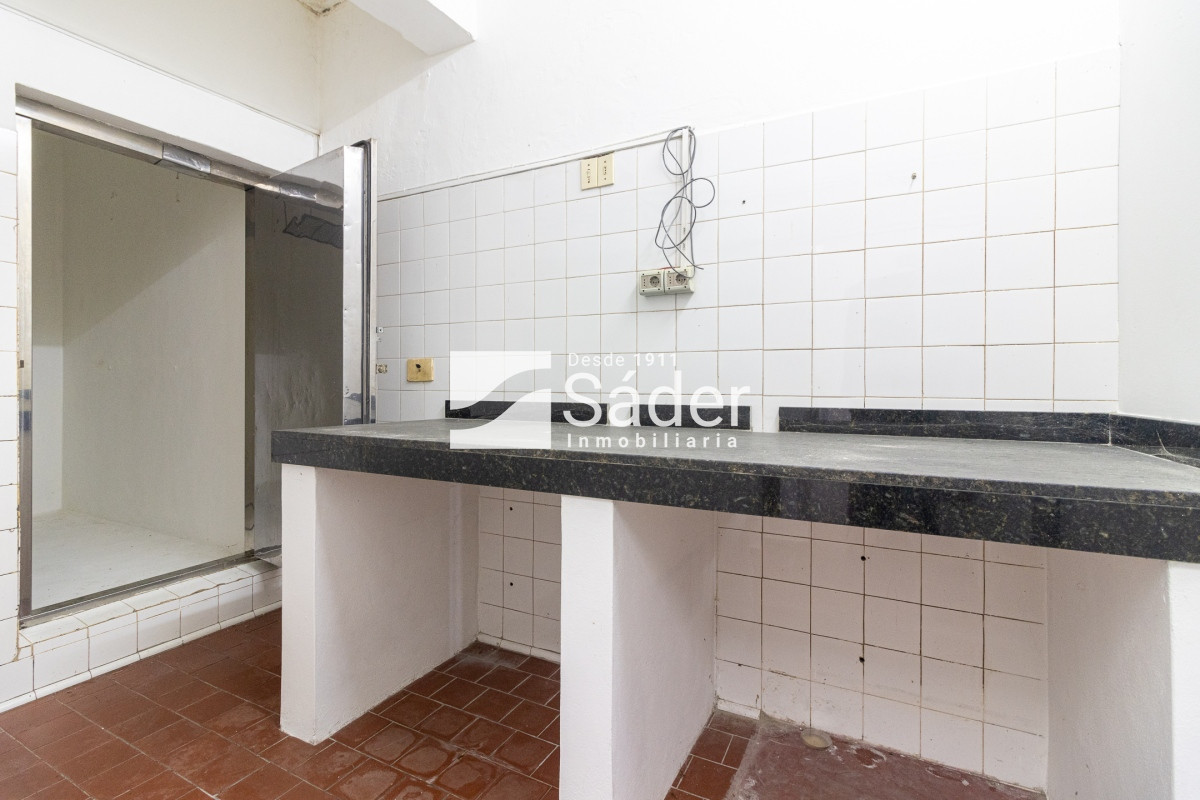 Local Comercial ID.3494 - Local comercial en el centro de Maldonado